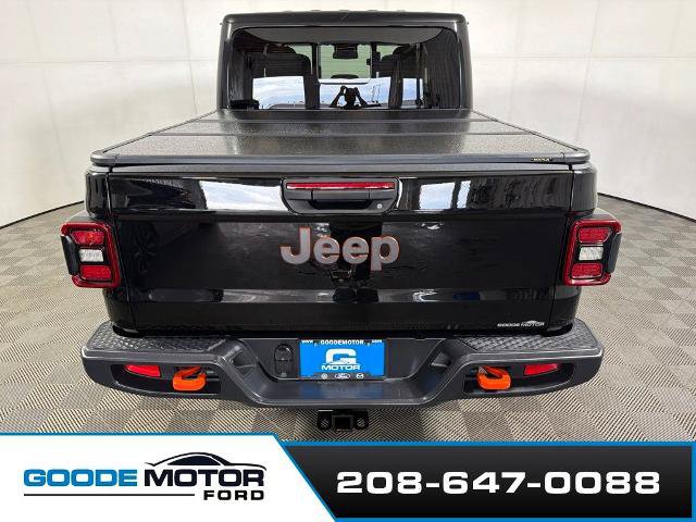 Used 2025 Jeep Gladiator Mojave w/ Convenience Group AWD/4WD image 7