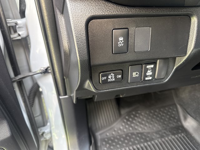 Used 2020 Toyota Tacoma TRD Sport w/ TRD Premium Sport Package AWD/4WD image 14