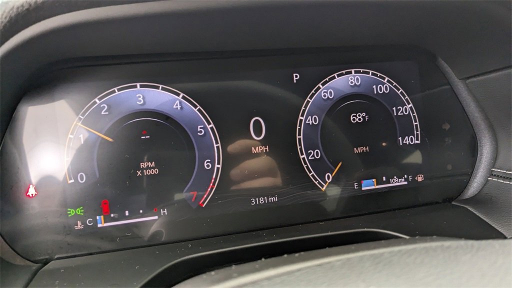 Used 2025 Jeep Grand Cherokee L Limited image 23