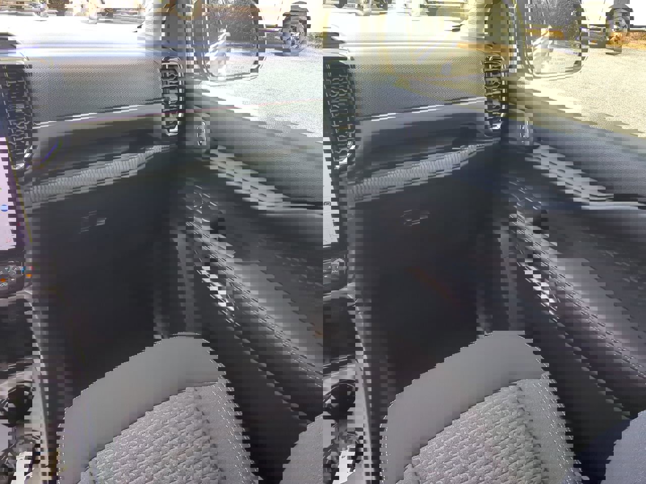 Certified 2024 Ford Ranger XLT w/ Equipment Group 301A High image 15