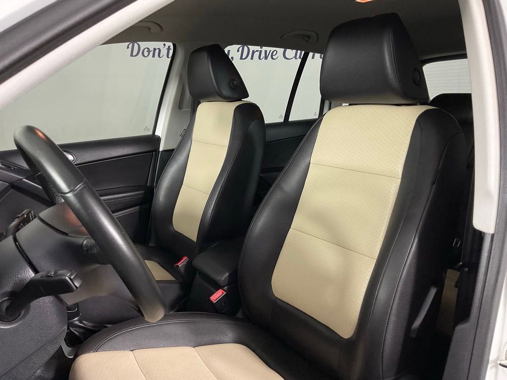 Used 2017 Volkswagen Tiguan S image 14