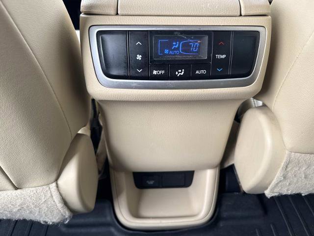 Used 2017 Toyota Highlander XLE image 17