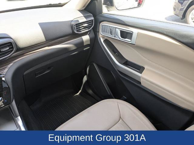 Certified 2023 Ford Explorer Limited w/ Equipment Group 301A RWD image 18