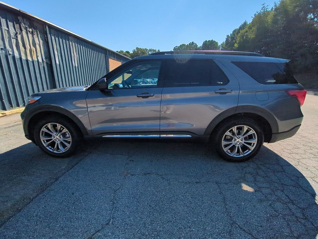 Certified 2021 Ford Explorer XLT w/ Equipment Group 202A RWD image 10