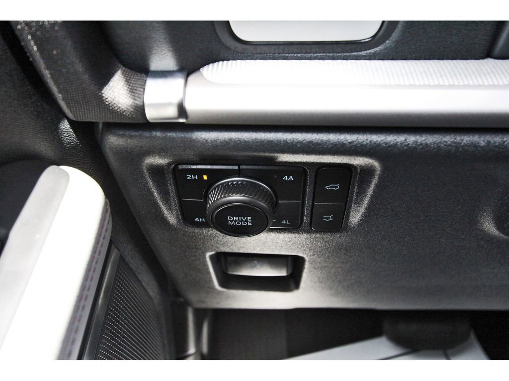 Certified 2025 Ford Expedition Max Active image 19