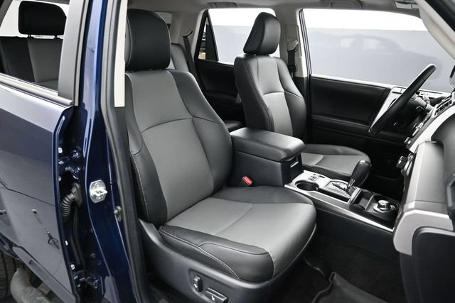 Used 2024 Toyota 4Runner SR5 Premium w/ Moonroof Package AWD/4WD image 31
