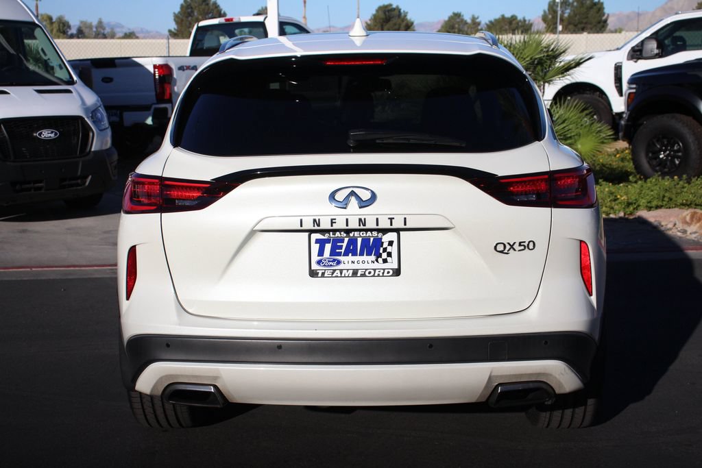 Used 2022 INFINITI QX50 Luxe w/ Appearance Package FWD image 7