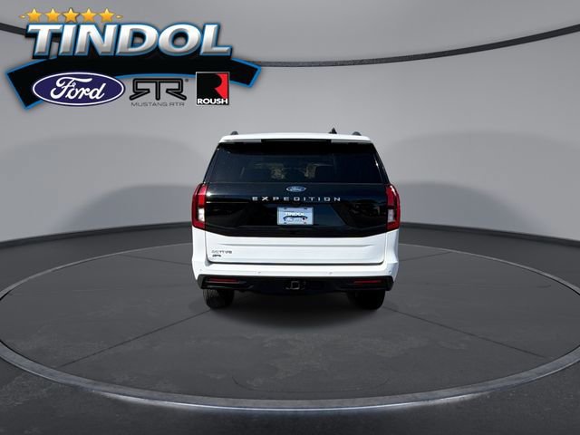 Certified 2025 Ford Expedition Active image 3