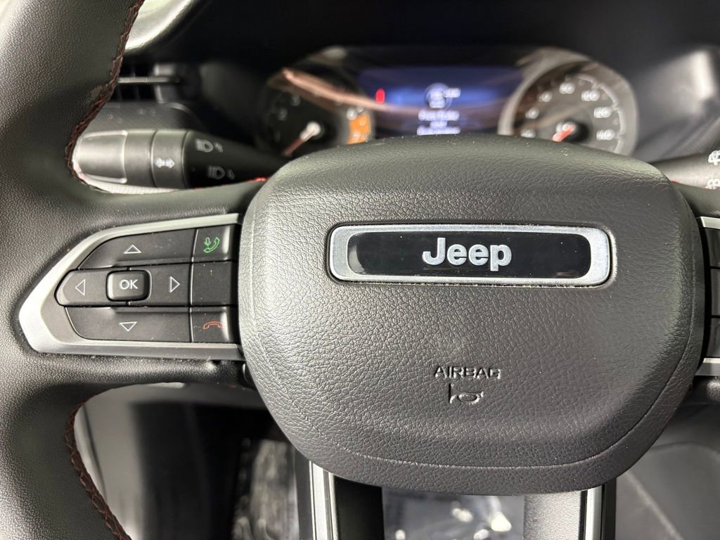 Used 2022 Jeep Compass Trailhawk w/ Sun and Sound Group AWD/4WD image 24