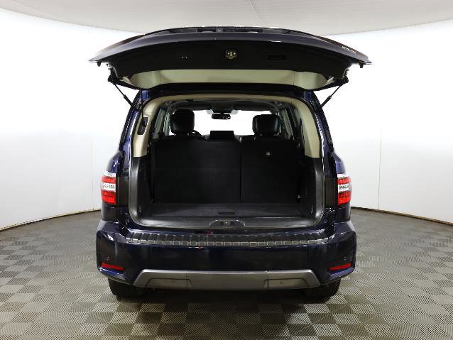 Used 2022 Nissan Armada SL w/ Captain's Chairs Package image 21