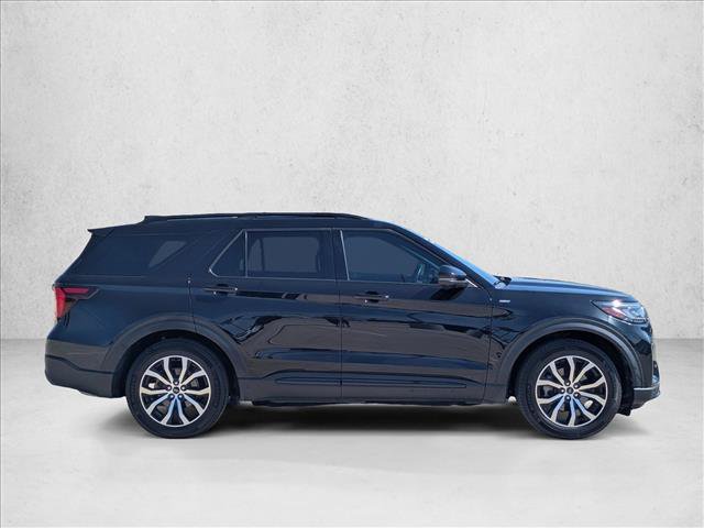 Certified 2025 Ford Explorer ST-Line w/ Premium Package RWD image 4
