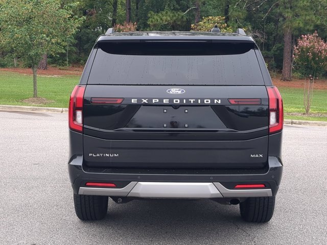 Certified 2025 Ford Expedition Max Platinum w/ Driver's Package AWD/4WD image 5