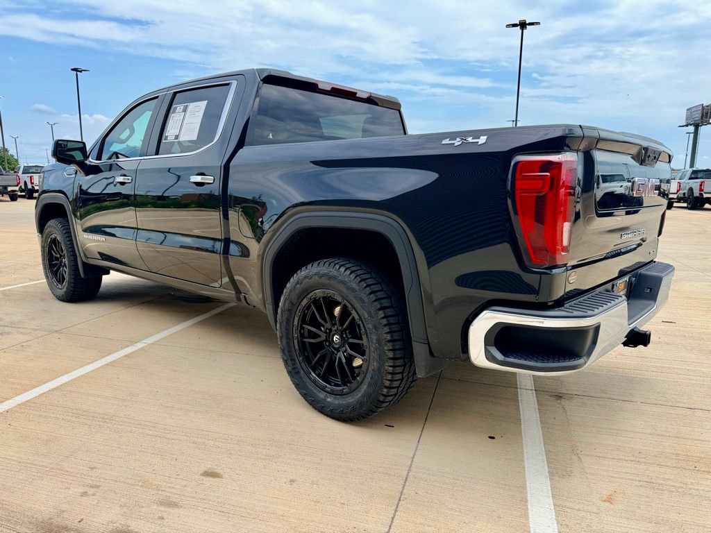 Used 2025 GMC Sierra 1500 SLT AWD/4WD image 4