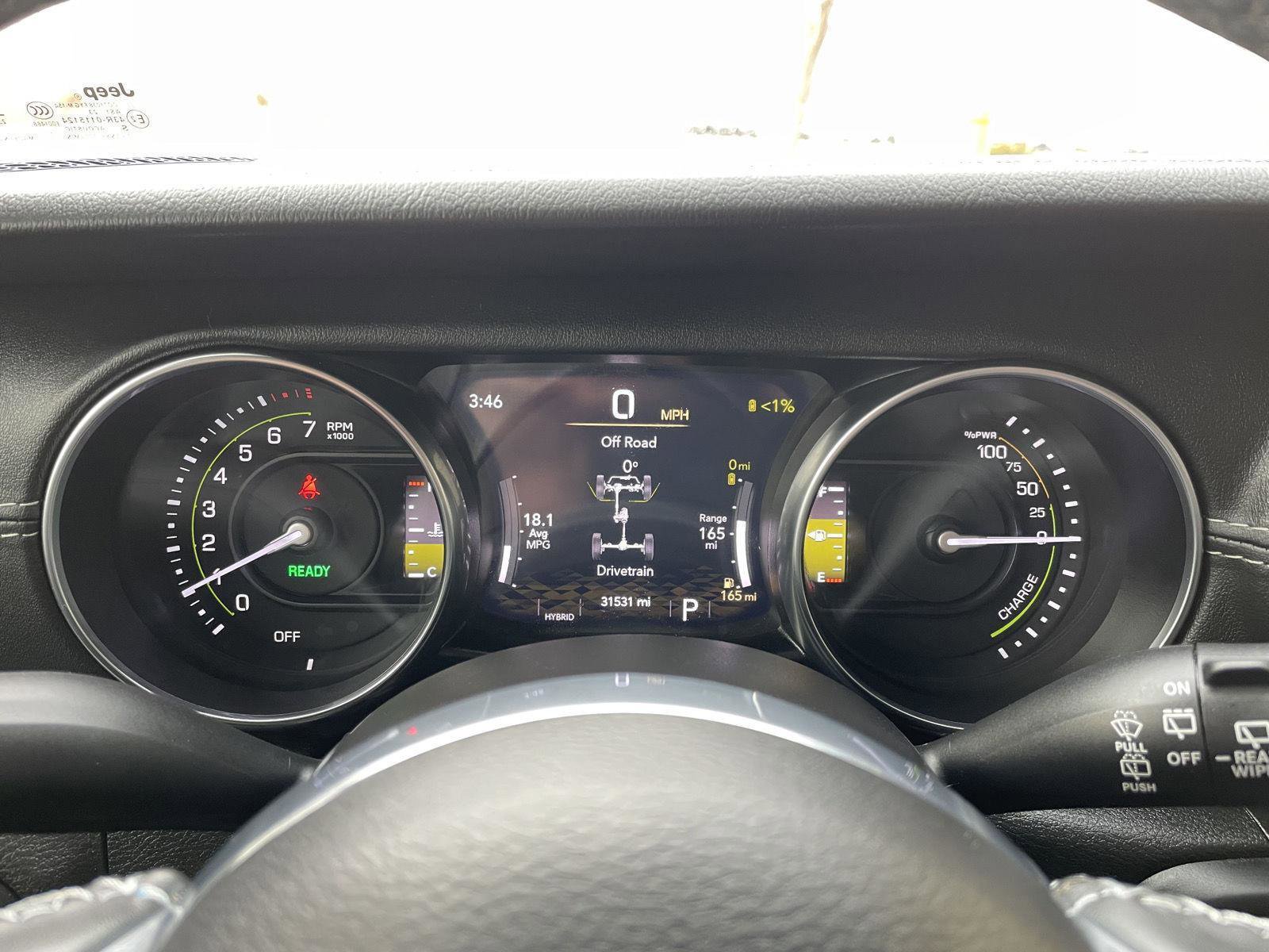 Used 2022 Jeep Wrangler Unlimited Sahara w/ Cold Weather Group AWD/4WD image 15