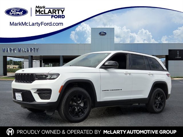 Used 2025 Jeep Grand Cherokee Altitude