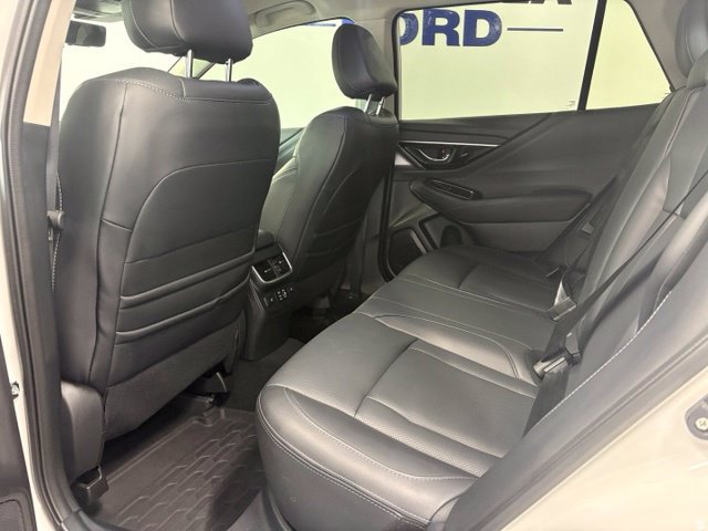 Used 2025 Subaru Outback Touring XT AWD/4WD image 11
