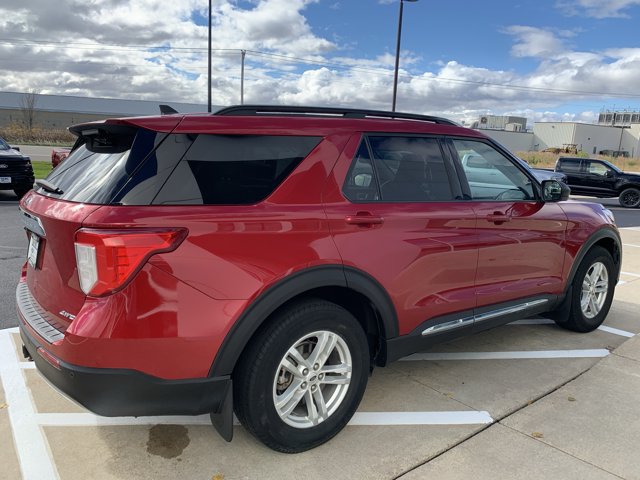 Certified 2021 Ford Explorer XLT w/ Equipment Group 202A AWD/4WD image 9