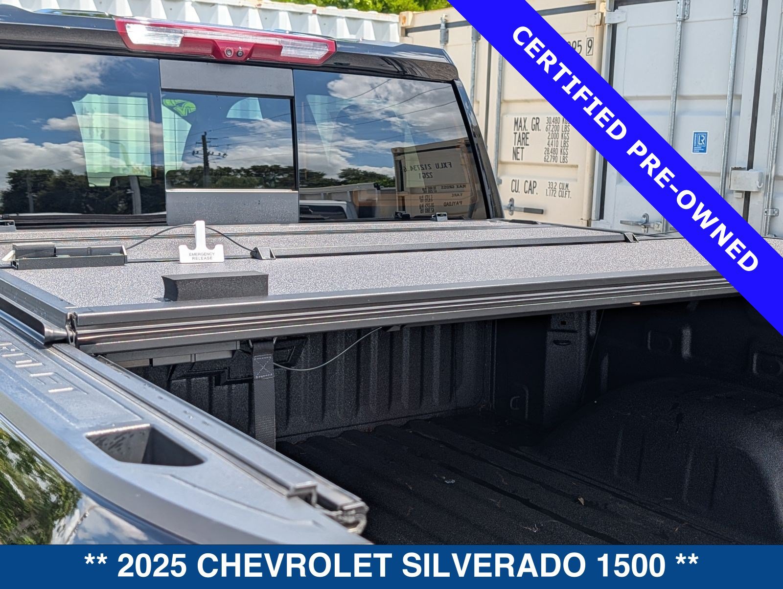 Used 2025 Chevrolet Silverado 1500 High Country w/ Midnight Edition AWD/4WD image 17