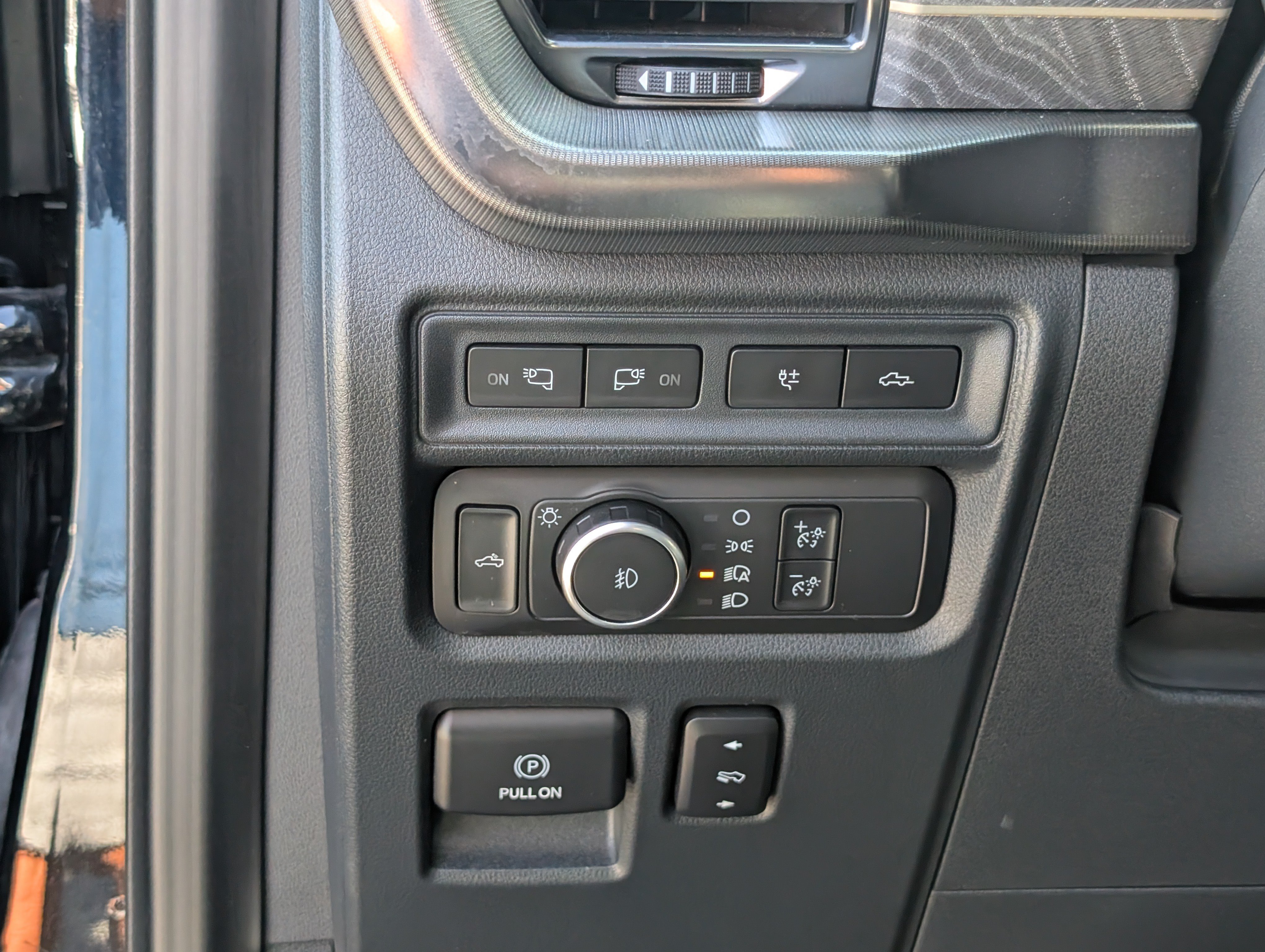 Certified 2021 Ford F150 Platinum w/ Equipment Group 701A High AWD/4WD image 25