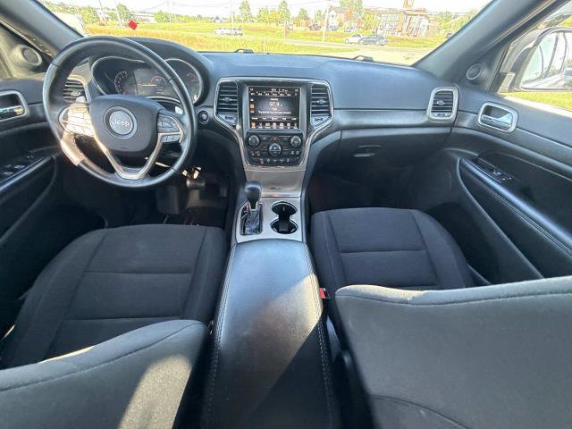 Used 2017 Jeep Grand Cherokee Laredo w/ Quick Order Package 23E AWD/4WD image 16