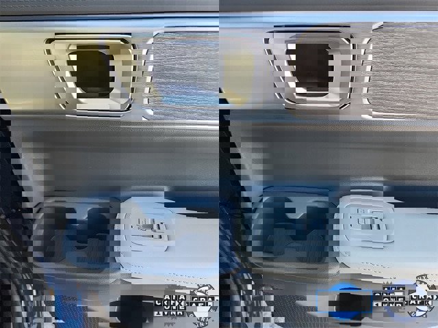 Used 2025 Hyundai Santa Fe Calligraphy w/ Tow & Go Package image 32