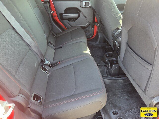 Used 2023 Jeep Gladiator Rubicon w/ Dual Top Group AWD/4WD image 15