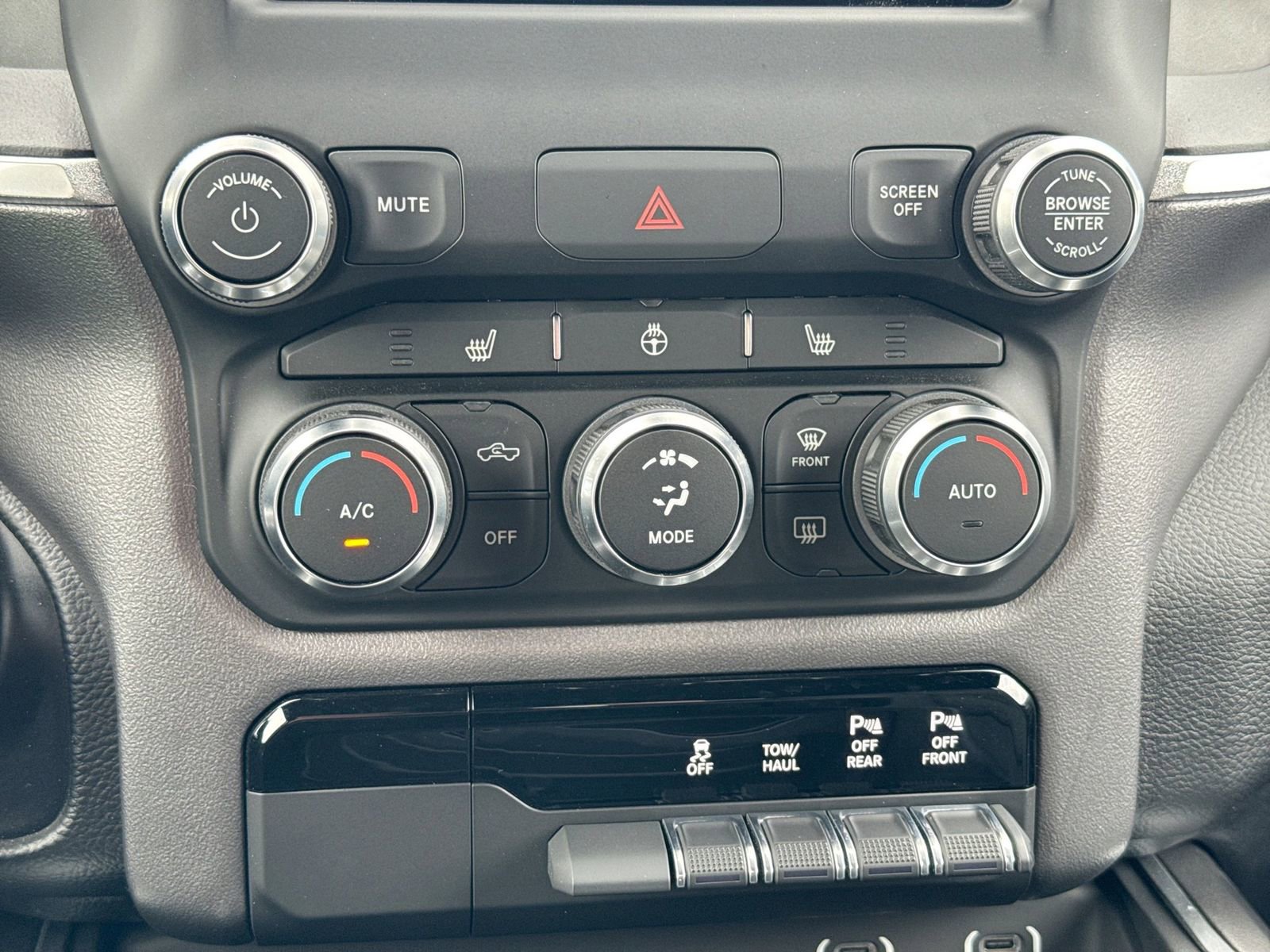 Used 2021 RAM 1500 Big Horn AWD/4WD image 33