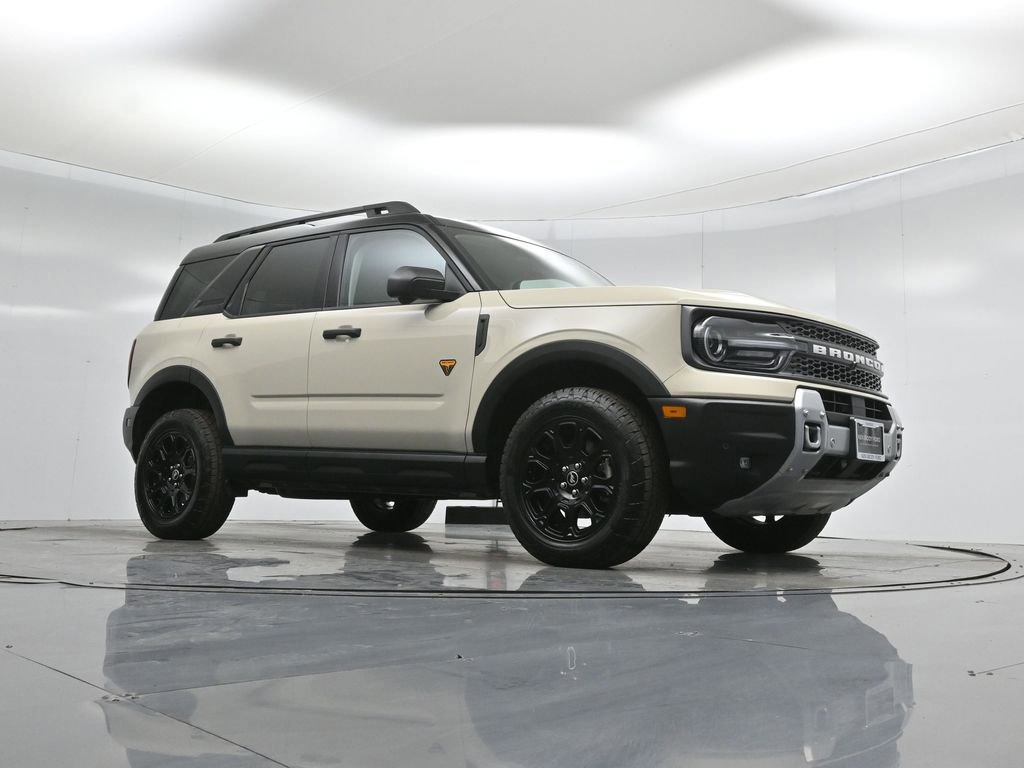 Certified 2025 Ford Bronco Sport Badlands image 2
