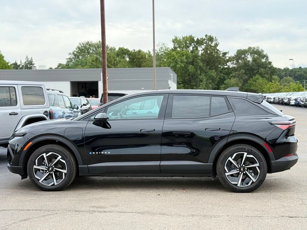 Used 2026 Chevrolet Equinox EV LT FWD image 37