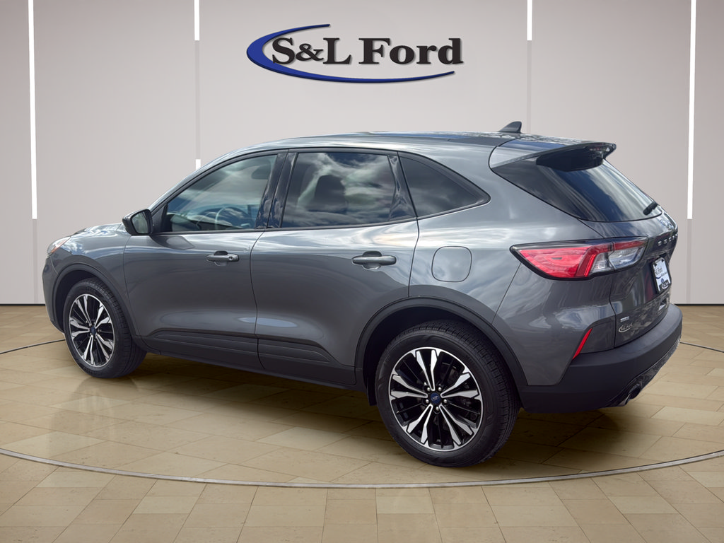 Certified 2022 Ford Escape SE w/ SE Sport Appearance Package AWD/4WD image 5