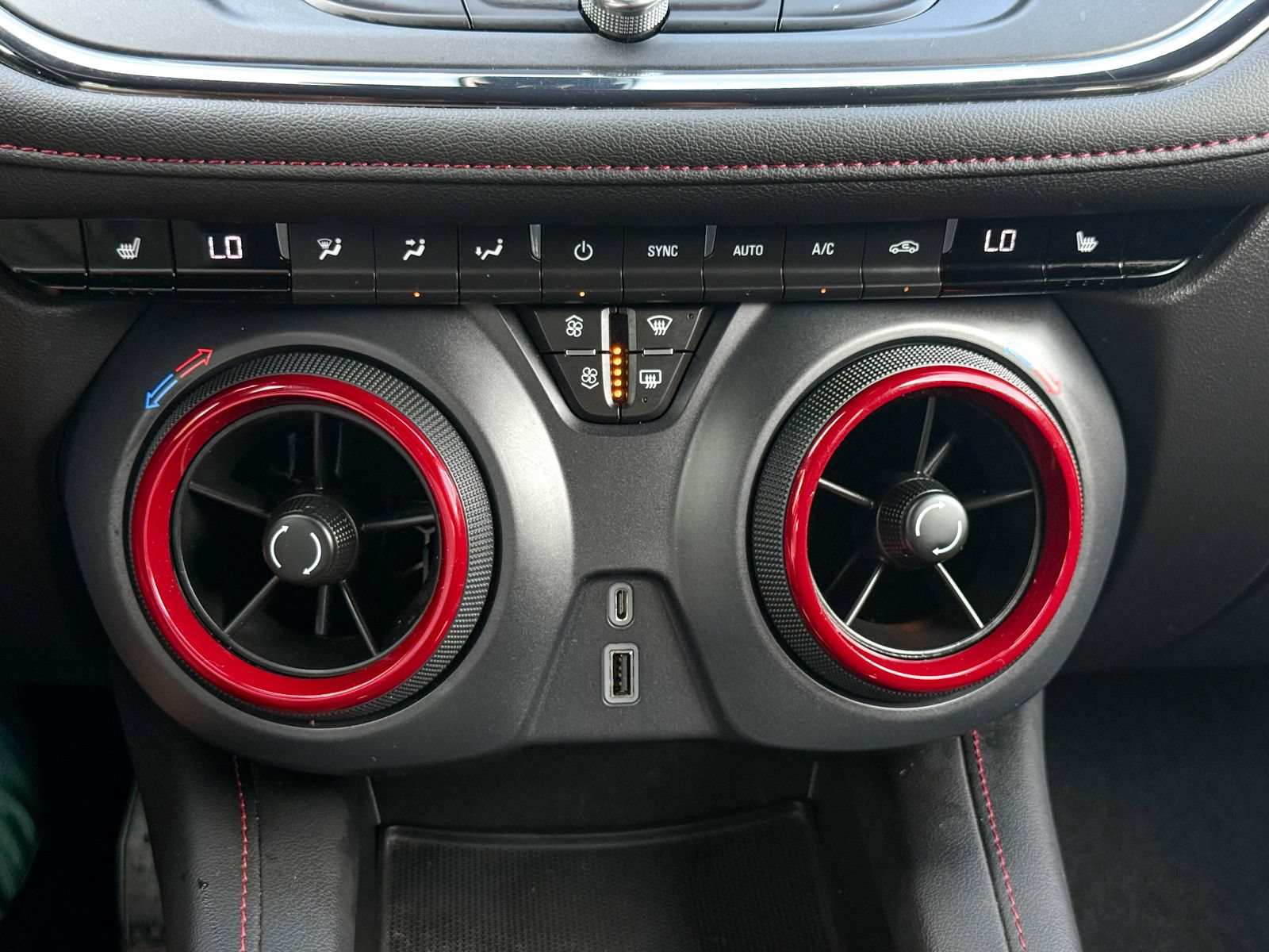 Used 2020 Chevrolet Blazer RS AWD/4WD image 28