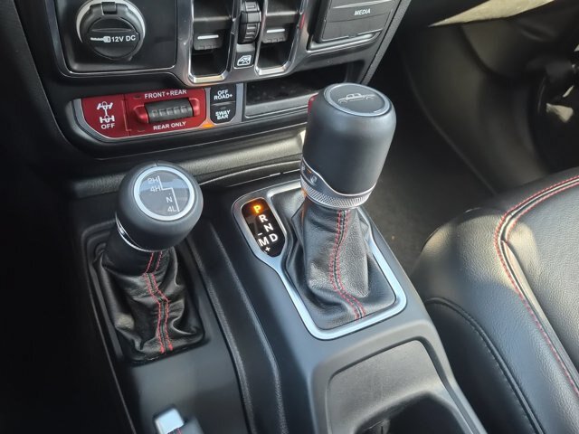 Used 2022 Jeep Gladiator Rubicon AWD/4WD image 27