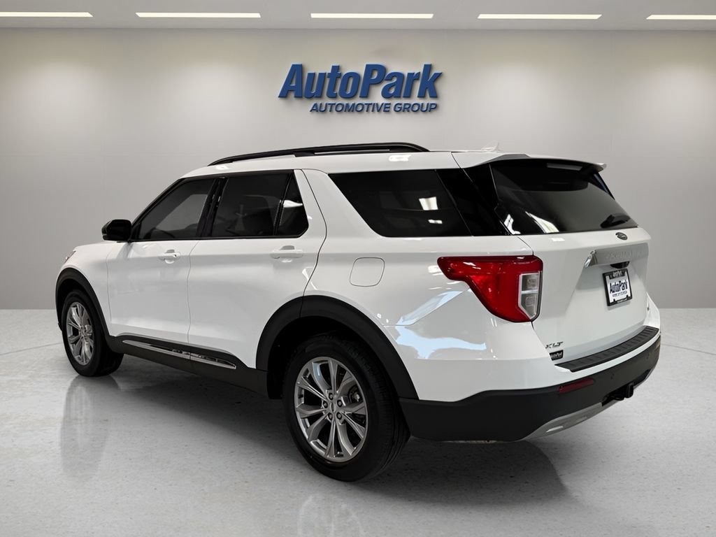 Certified 2024 Ford Explorer XLT w/ Equipment Group 202A AWD/4WD image 5