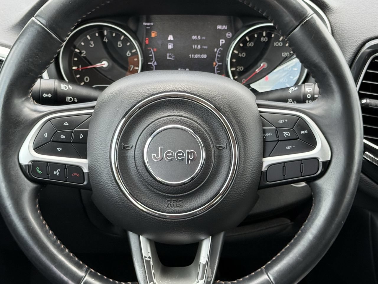 Used 2018 Jeep Compass Latitude w/ Popular Equipment Group FWD image 12