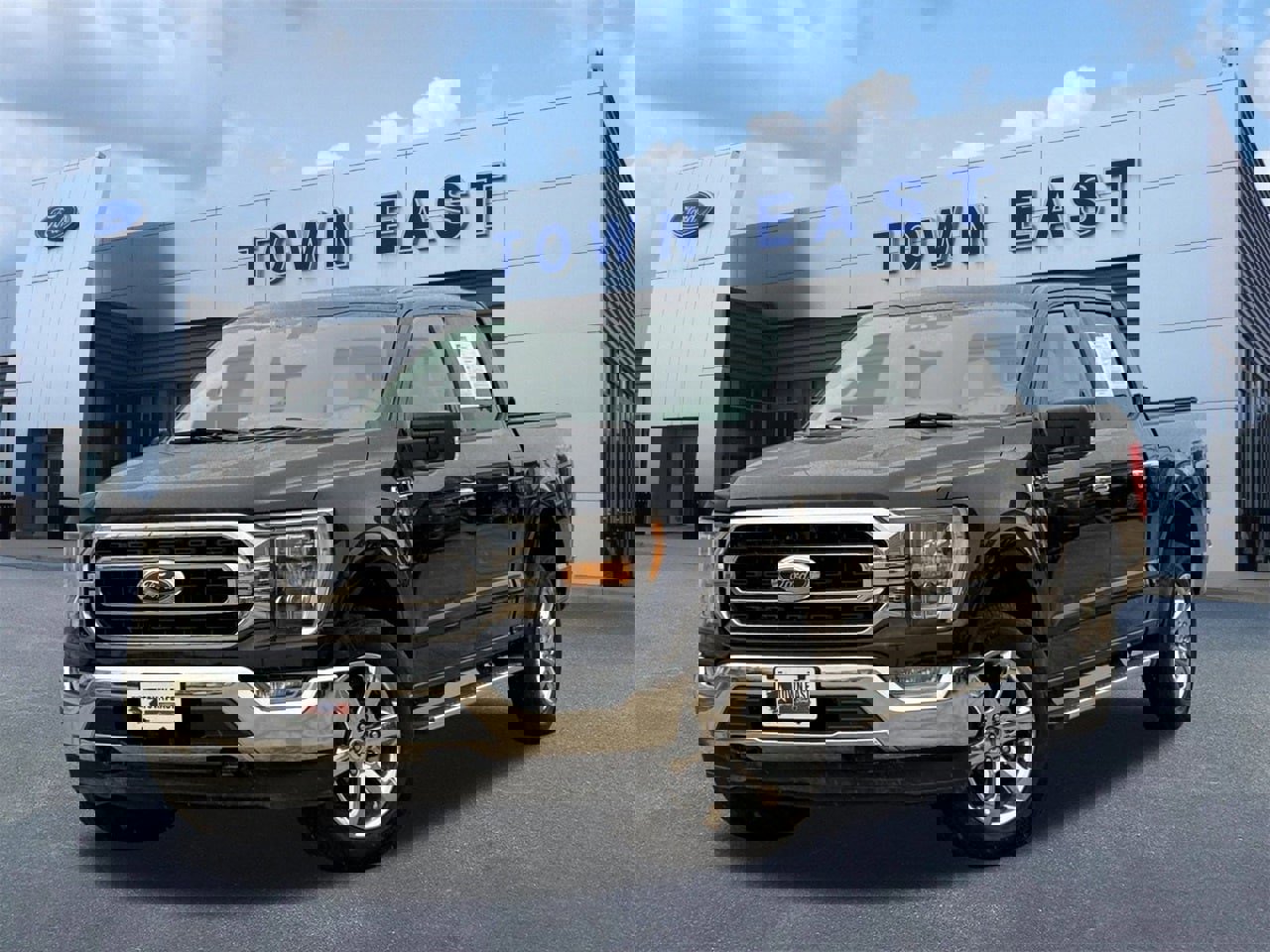 Certified 2022 Ford F150 XLT w/ Equipment Group 302A High