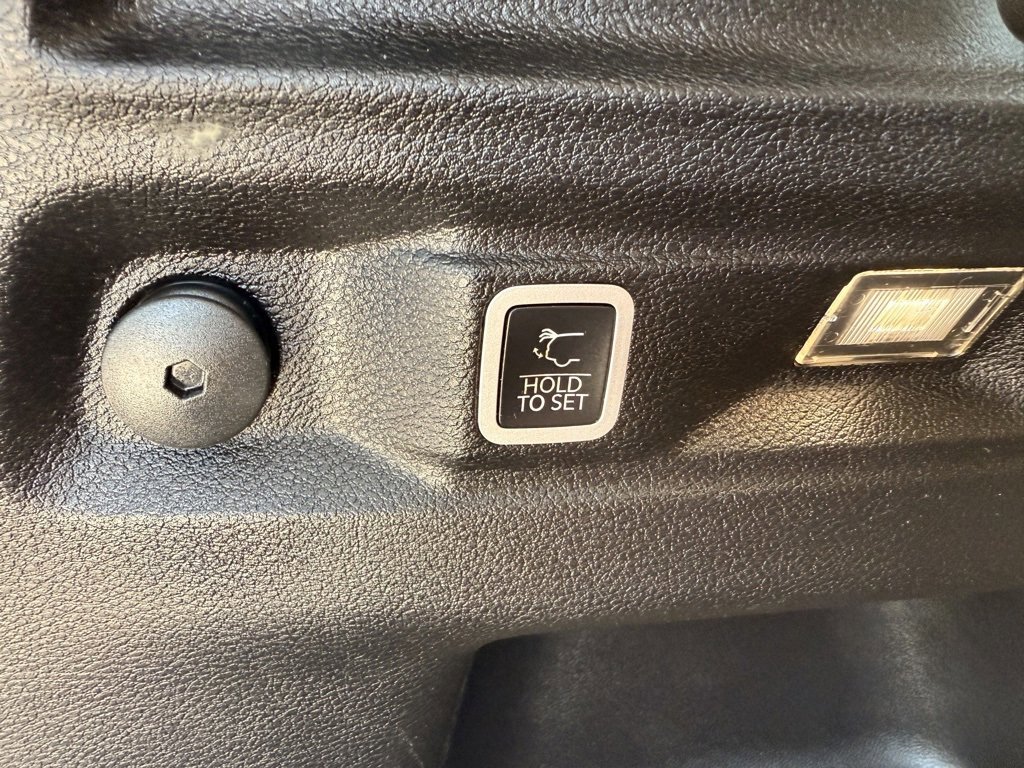 Used 2021 Jeep Grand Cherokee L Limited image 26