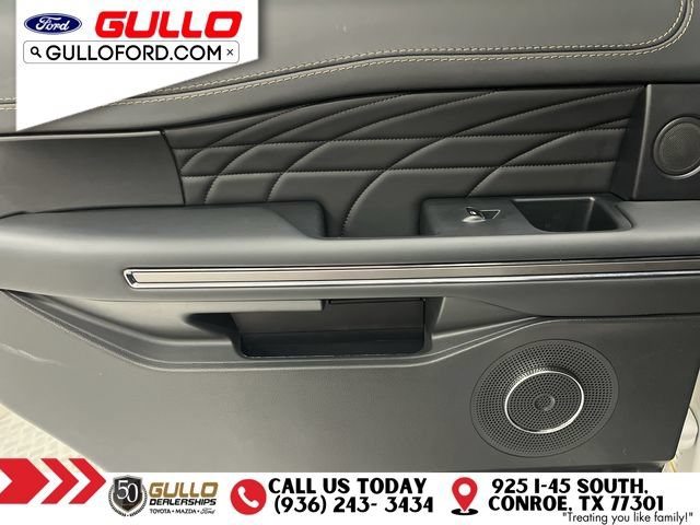 Certified 2023 Ford Expedition Platinum RWD image 18