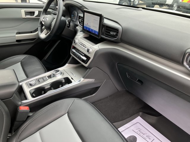 Certified 2023 Ford Explorer XLT w/ Equipment Group 202A image 38