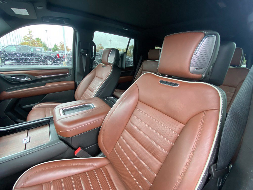 Used 2023 GMC Yukon Denali Ultimate AWD/4WD image 21