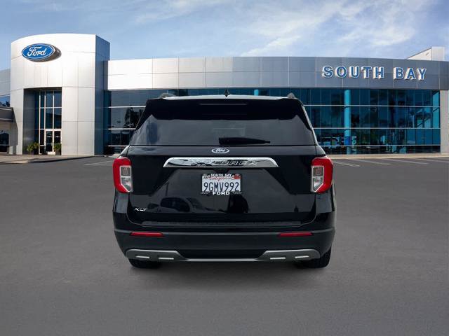 Certified 2023 Ford Explorer XLT w/ Equipment Group 202A RWD image 4