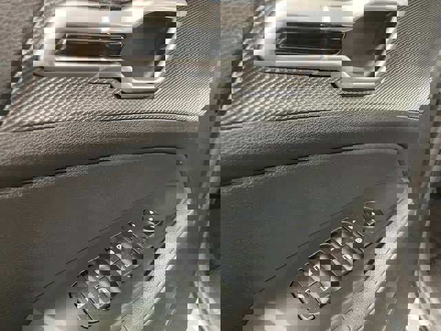 Used 2024 Kia Sportage LX image 6