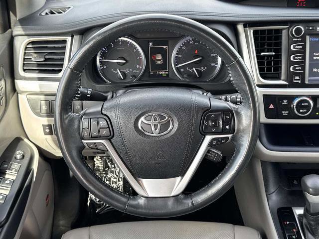 Used 2018 Toyota Highlander Limited Platinum w/ Carpet Mat Package (TMS) image 9