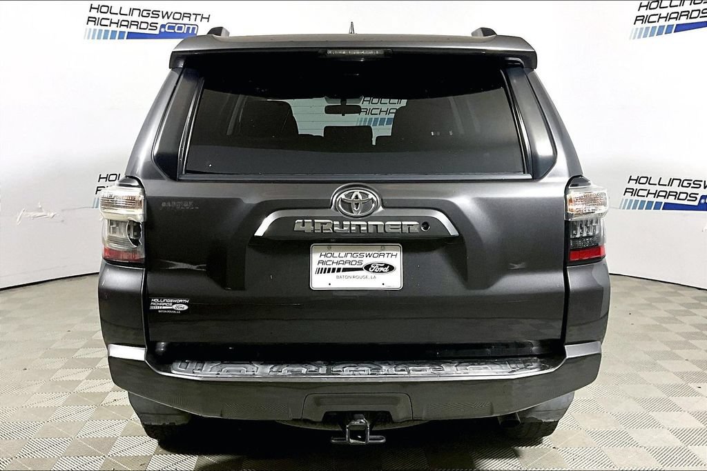 Used 2019 Toyota 4Runner SR5 RWD image 4