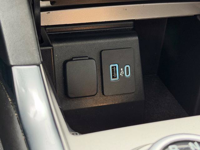 Certified 2023 Ford Explorer Limited w/ Limited Technology Package AWD/4WD image 39