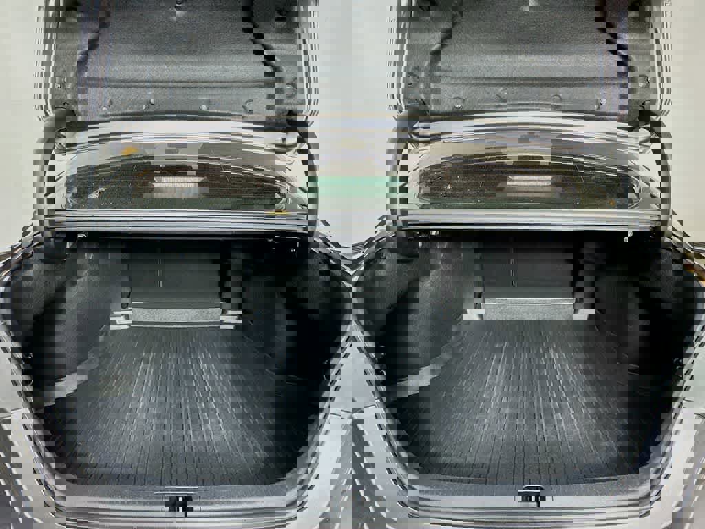 Used 2023 Toyota Camry SE image 23