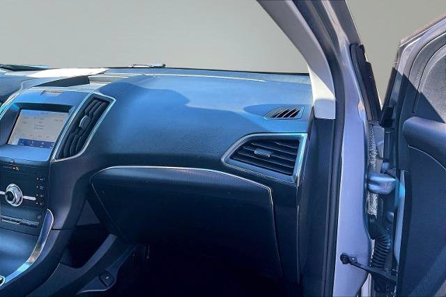 Certified 2020 Ford Edge Titanium w/ Cargo Accessory Package FWD image 17
