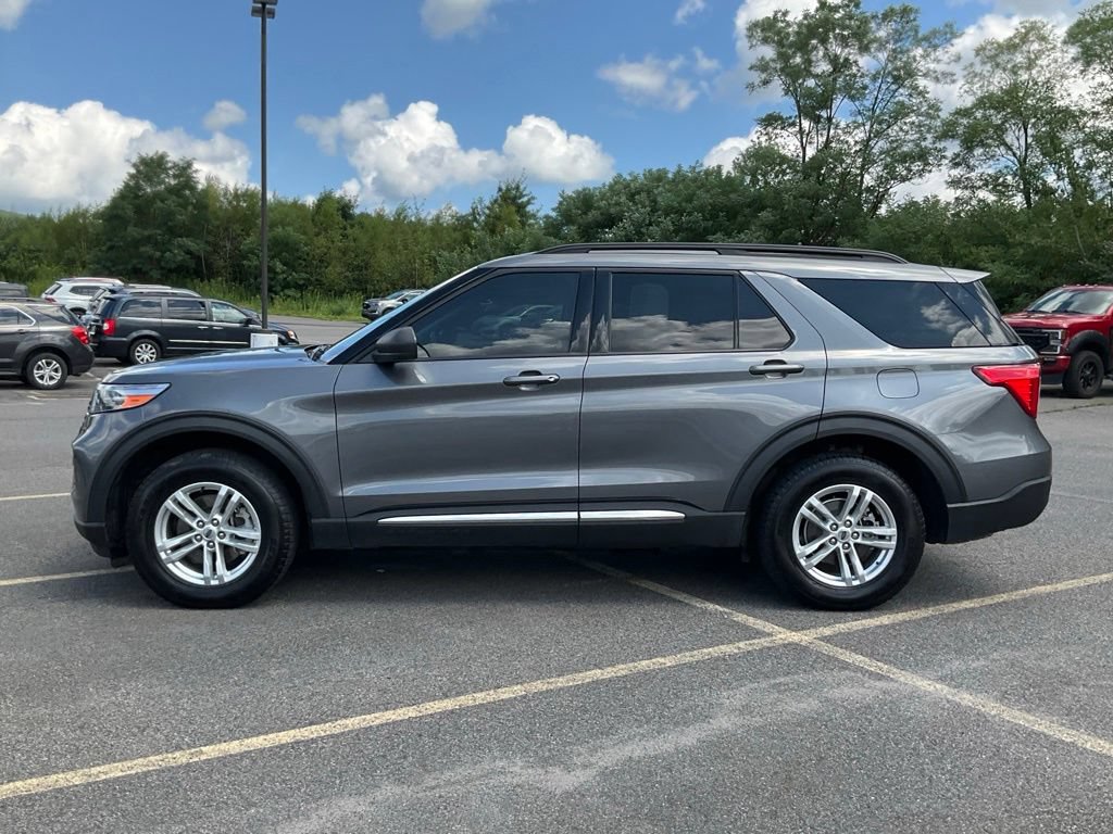 Certified 2022 Ford Explorer XLT w/ Class IV Trailer Tow Package AWD/4WD image 29
