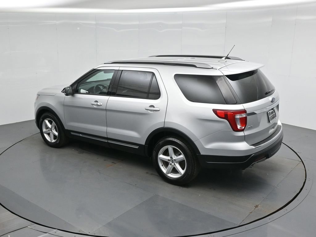 Certified 2018 Ford Explorer XLT w/ Equipment Group 202A image 23