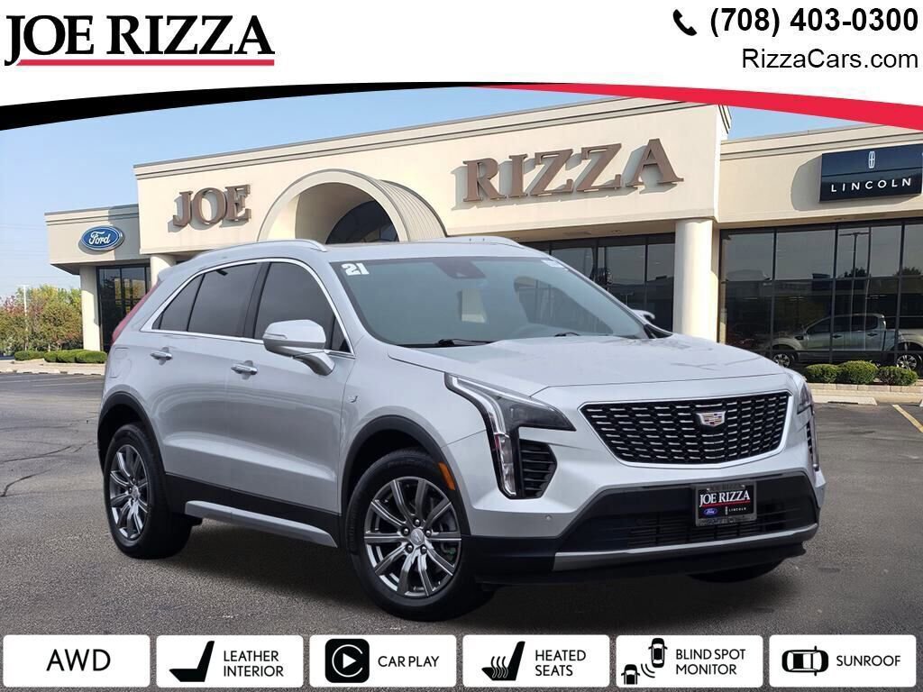 Used 2021 Cadillac XT4 Premium Luxury w/ Cold Weather Package image 5