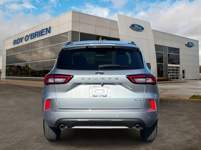 Certified 2023 Ford Escape ST-Line w/ Tech Pack #1 AWD/4WD image 4
